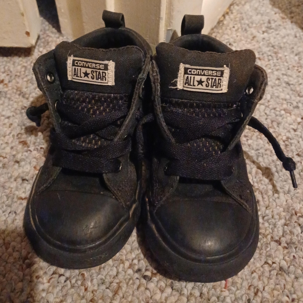 Converse toddler